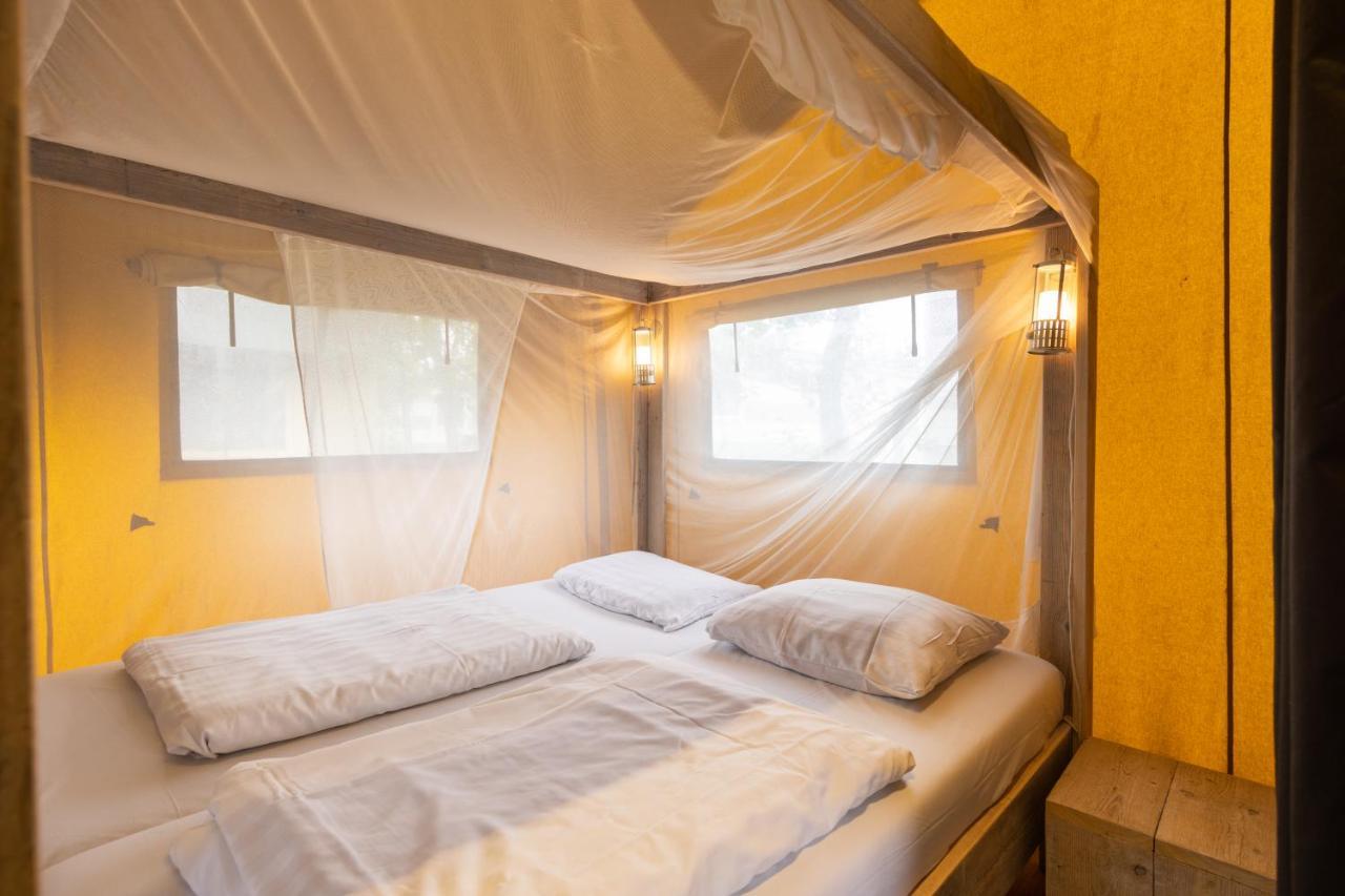 Glamping Lauwersmeer Vierhuizen Ruang foto